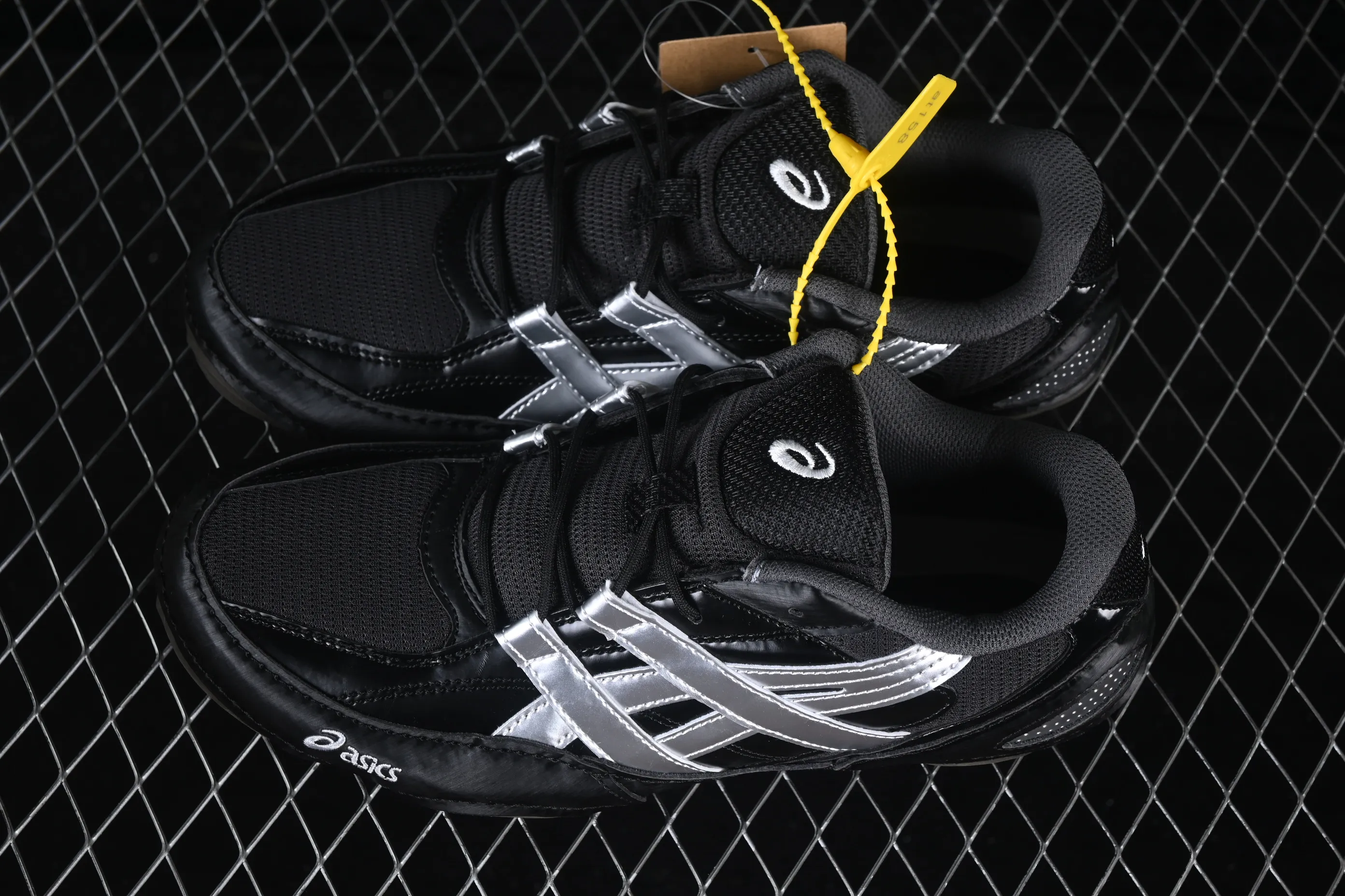 All categories Asics Asics series Asics Hypersync W version Asics Hypersync fashion retro breathable lightweight thin-soled moral training shoes 1203A879-021